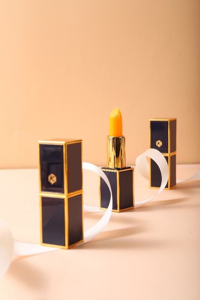 JARRAH HONEY COLOUR CHARMING LIP BALM 3.6G - Image 3